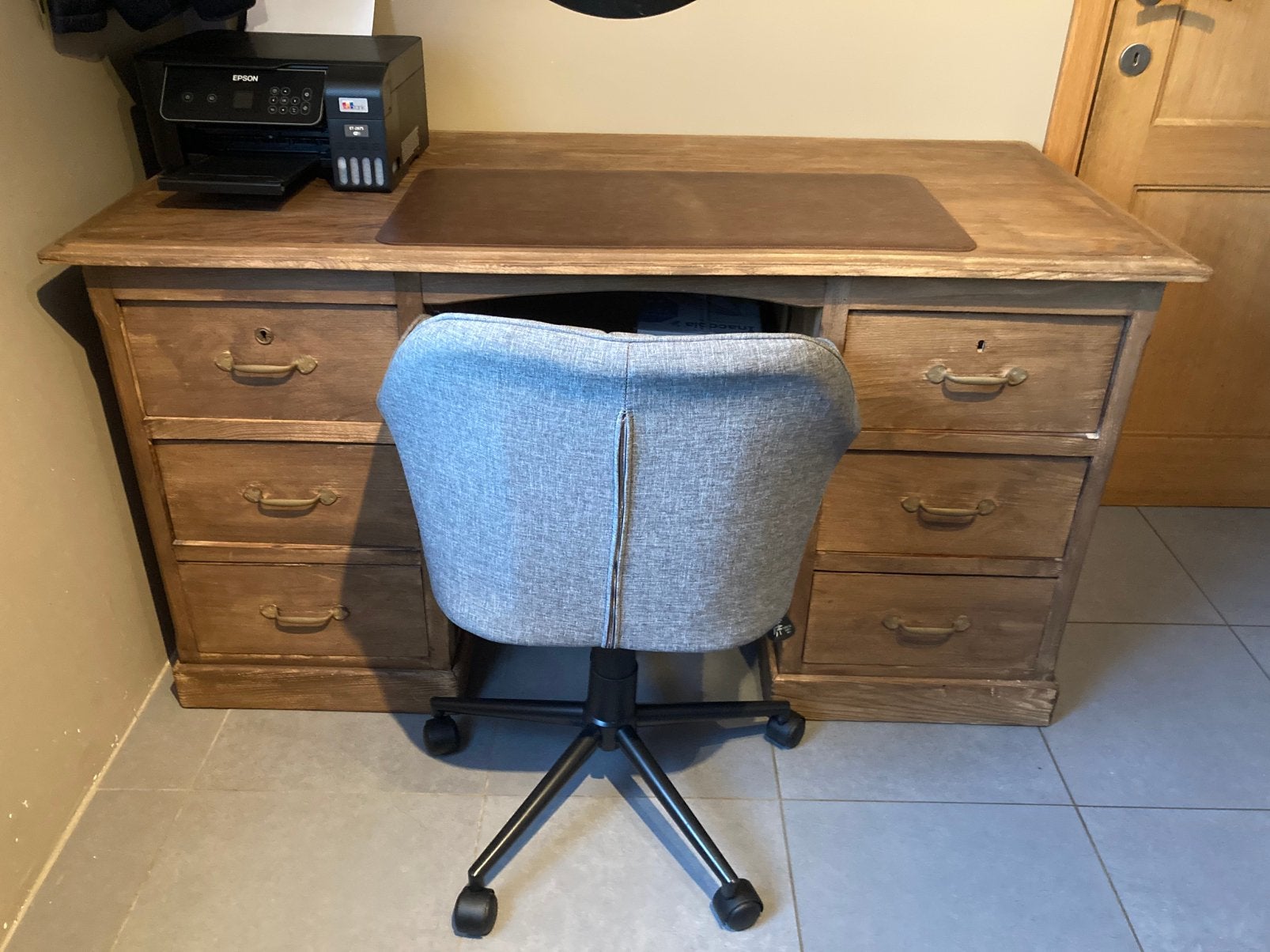 Bureau en pin, Maison & Meubles, Enlèvement, Utilisé