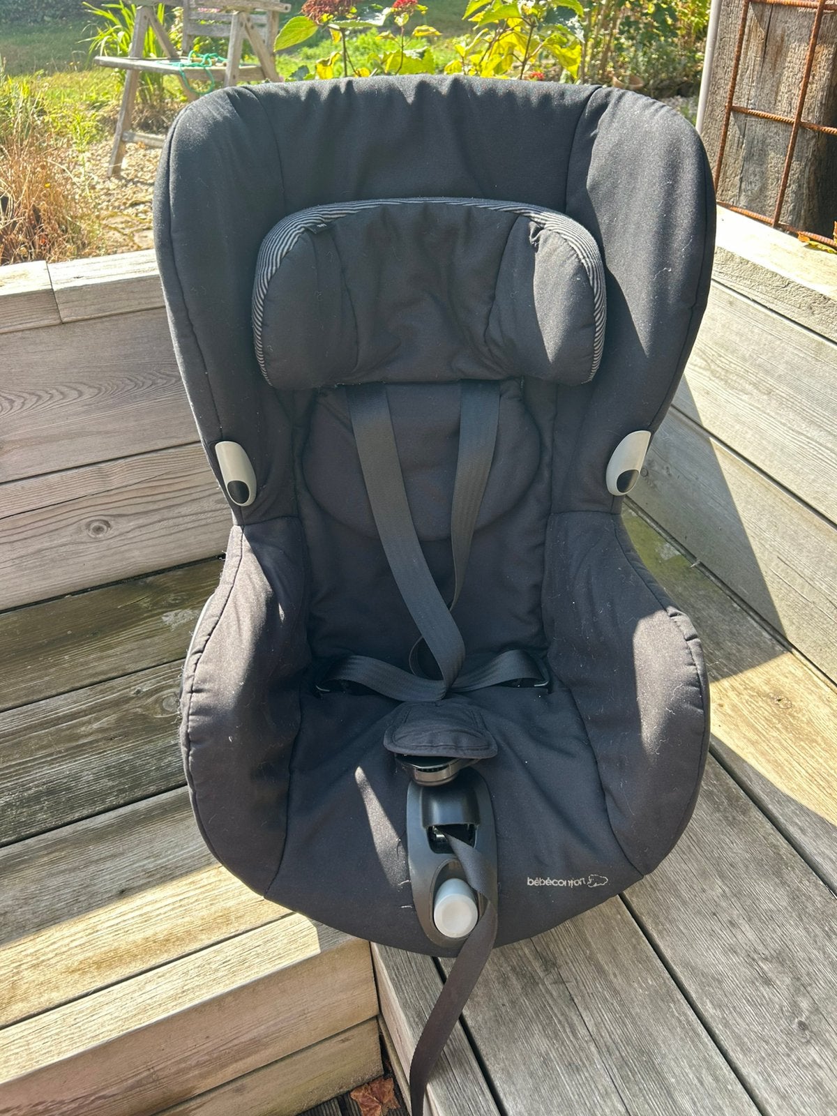 Zwarte draaibare autostoel Bébéconfort, Kinderen en Baby's, Autogordel, Zo goed als nieuw, Slaapstand, Ophalen
