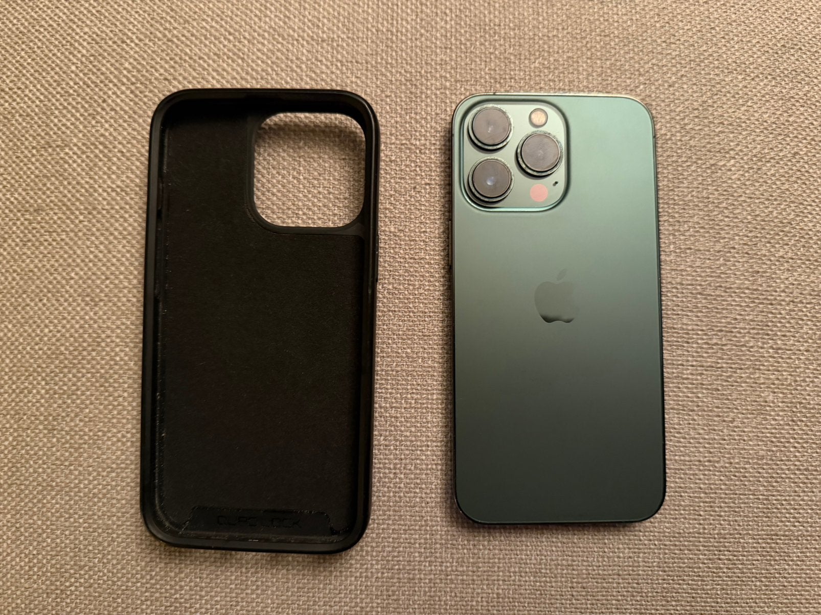 Iphone 13 pro 256gb + quad lock cover, Gebruikt, 78 %, IPhone 13 Pro, Groen