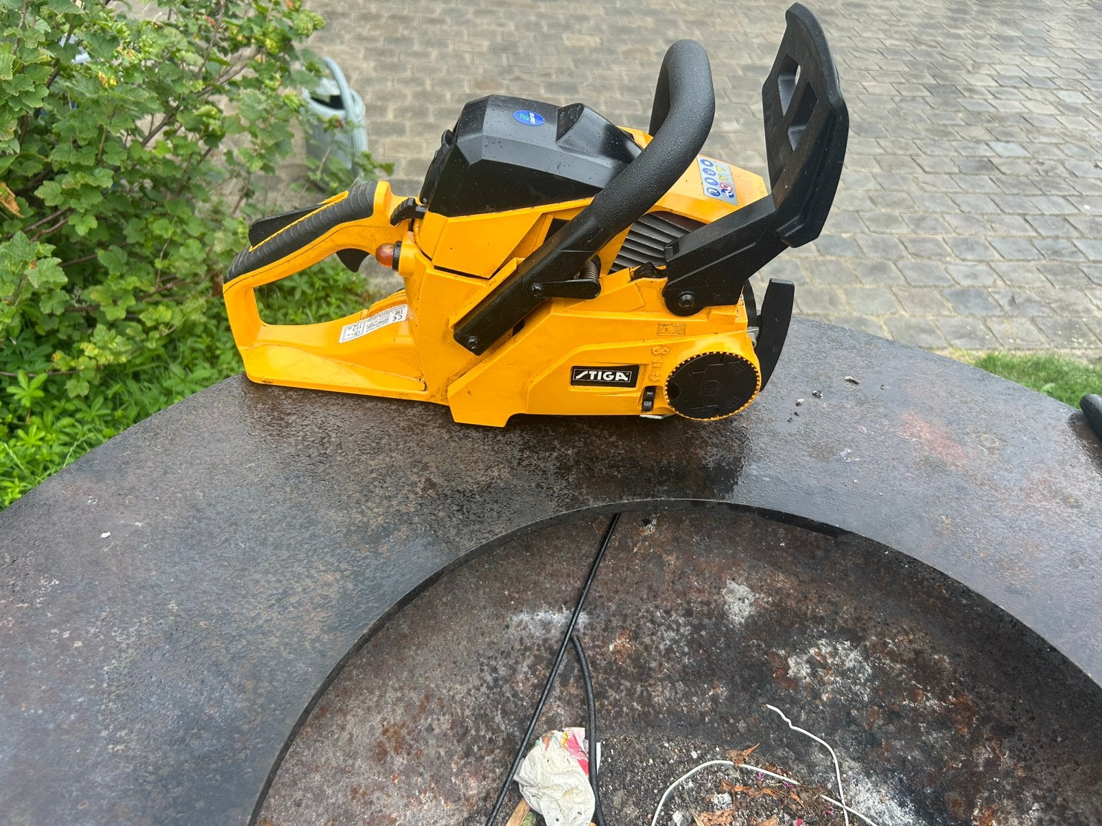 Stiga ketting zaag, Ophalen