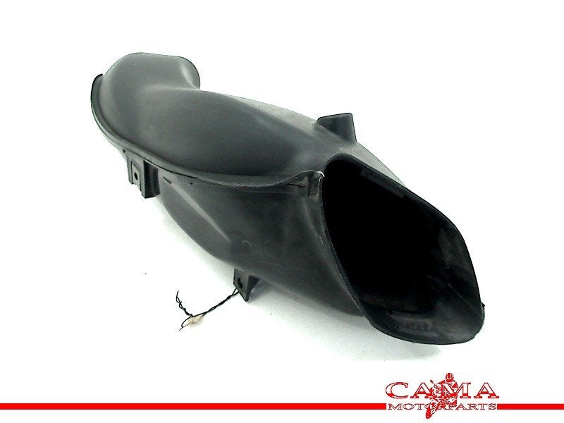 LUCHTINLAAT RECHTS GSX R 600 2004-2005 (GSXR600 K4 / K5), Dhr. S. di Majo, Gebruikt, Info@cama-motorparts.nl, P.J. Troelstraweg 8 8
3144 CX  MAASSLUIS, NL