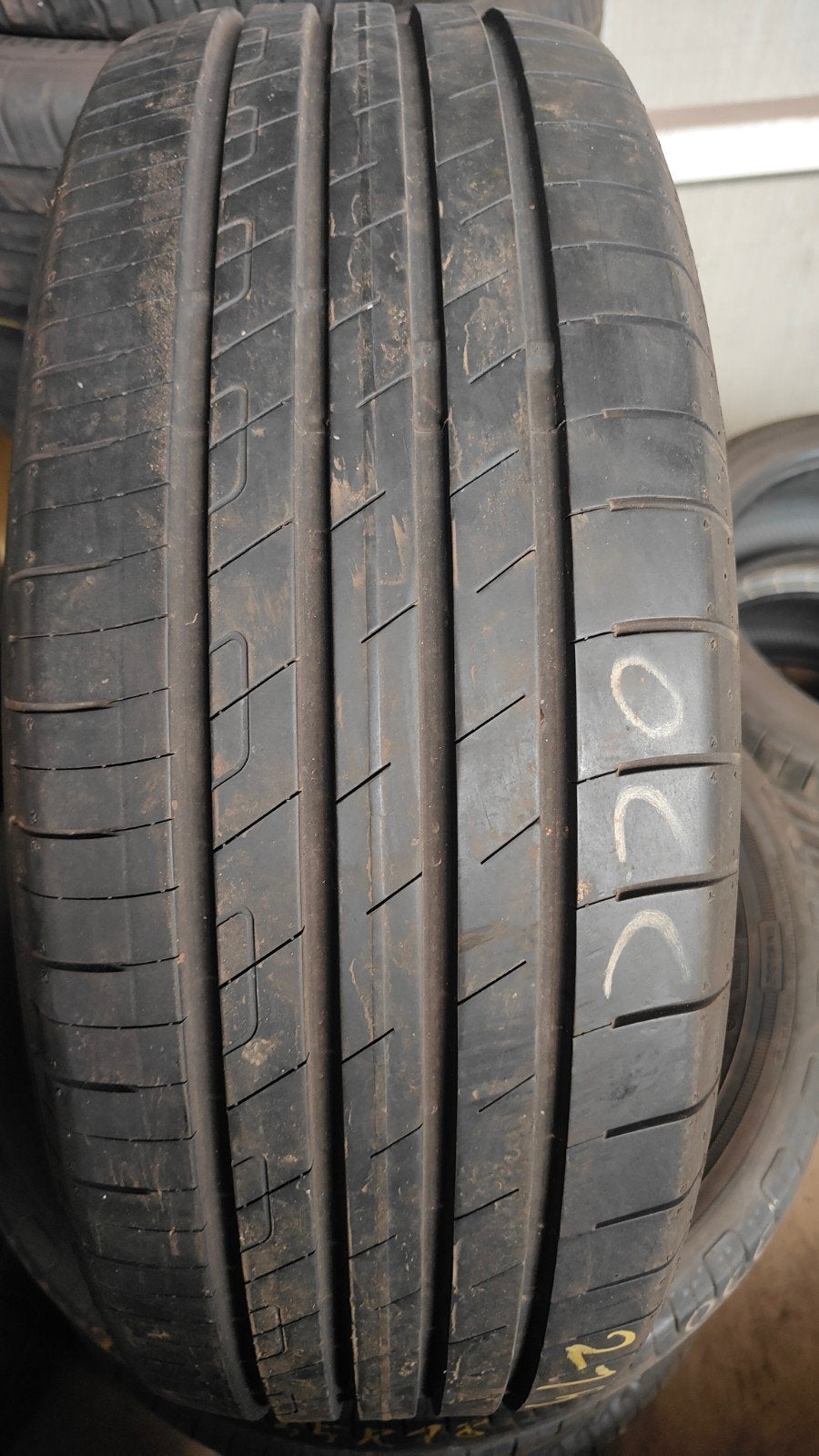 215/55r18 Goodyear 50€ per stuk met montage en balanceren, Ophalen