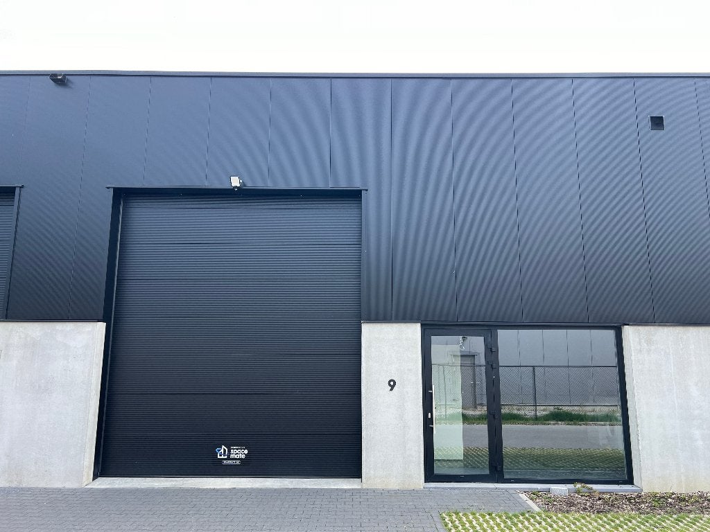 Te huur: bedrijfshal 180m², 3970 Leopoldsburg, 180 m², Direct bij eigenaar, Leopoldsburg., Provincie Limburg