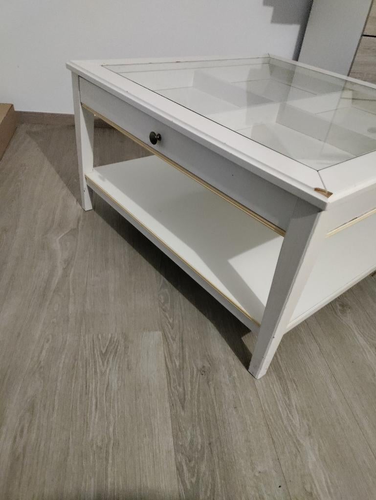 Salontafel, Enlèvement