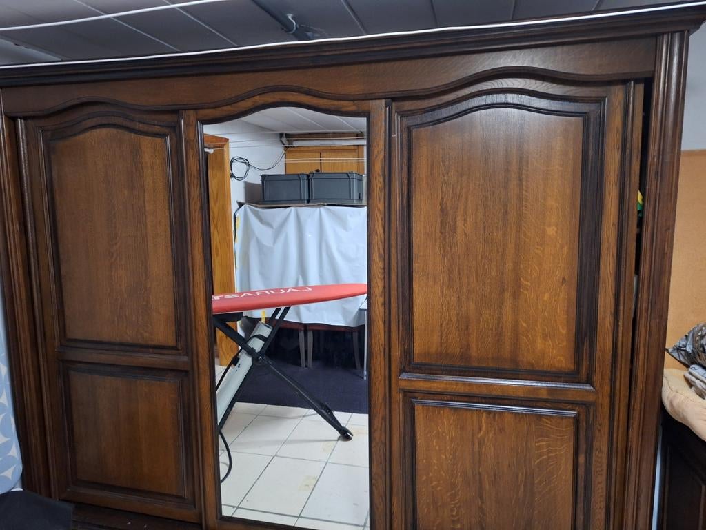 Eiken slaapkamer kast., Ophalen