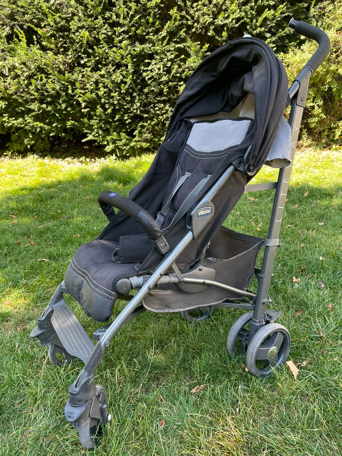 Plooibuggy Chicco Liteway donkergrijs/antraciet, Enfants & Bébés, Enlèvement, Utilisé, Autres marques