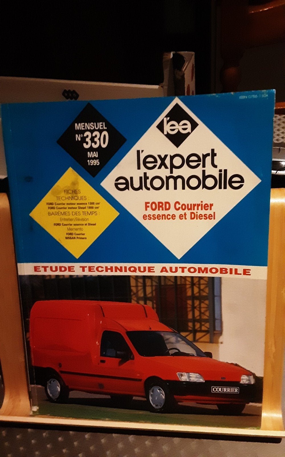 Ford courier l expert automobille, Boeken, Auto's | Boeken, Ophalen of Verzenden, Ford