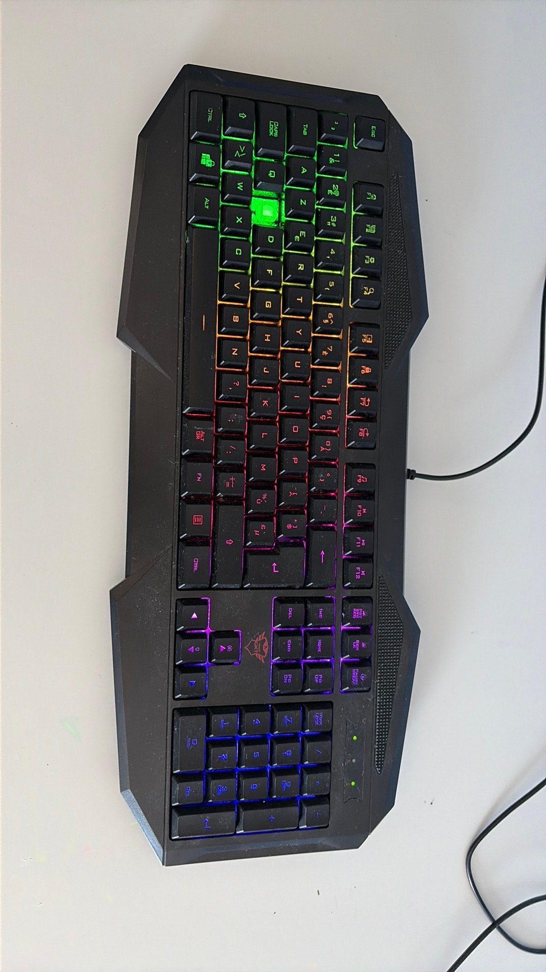 Clavier de jeu CXT 100%, Informatique & Logiciels, Clavier gamer, Azerty, Comme neuf, Enlèvement