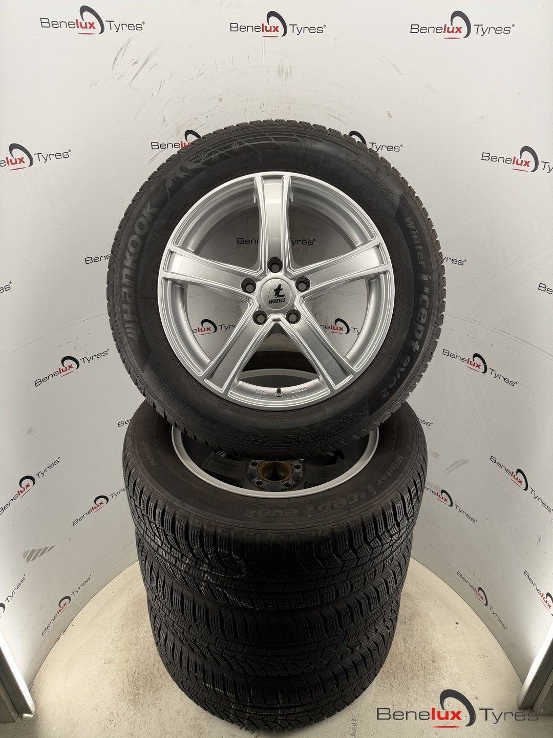 Mitsubisch ASX Eclipse FTO Grandis L300 Lancer Outlander EVO, Autos : Pièces & Accessoires, Pneus et Jantes, Pneus hiver, Véhicule de tourisme