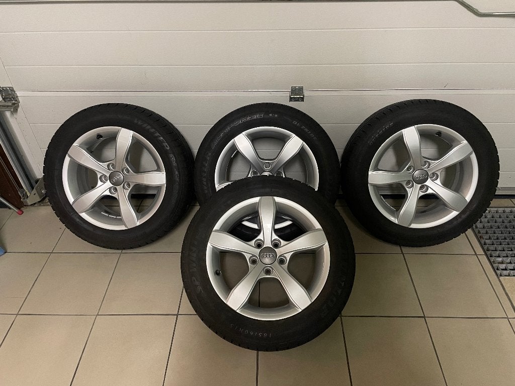 JantesDunlop d'hiverAudi A1Settd'origine en excellent état !, Neuf, 15 pouces, Pneus et Jantes, Pneus hiver