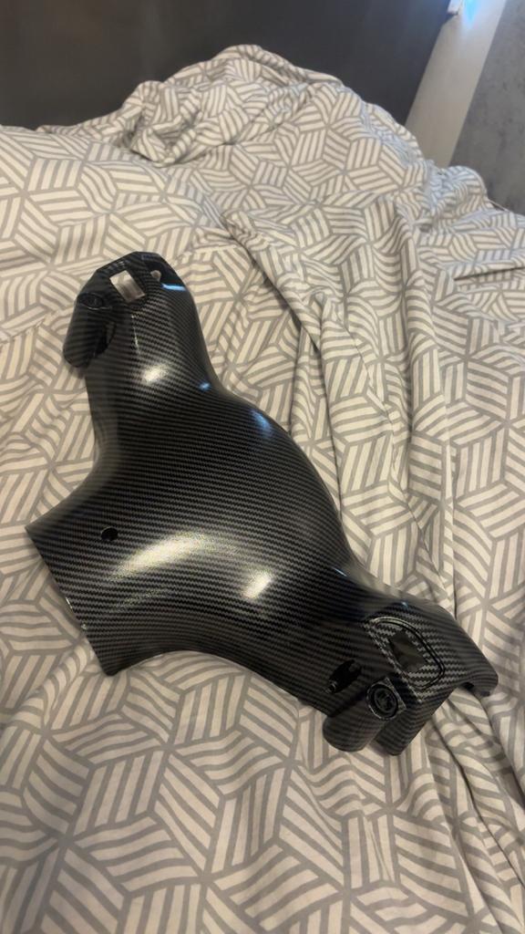 Carbon zip stuurkap, Motoren, Ophalen