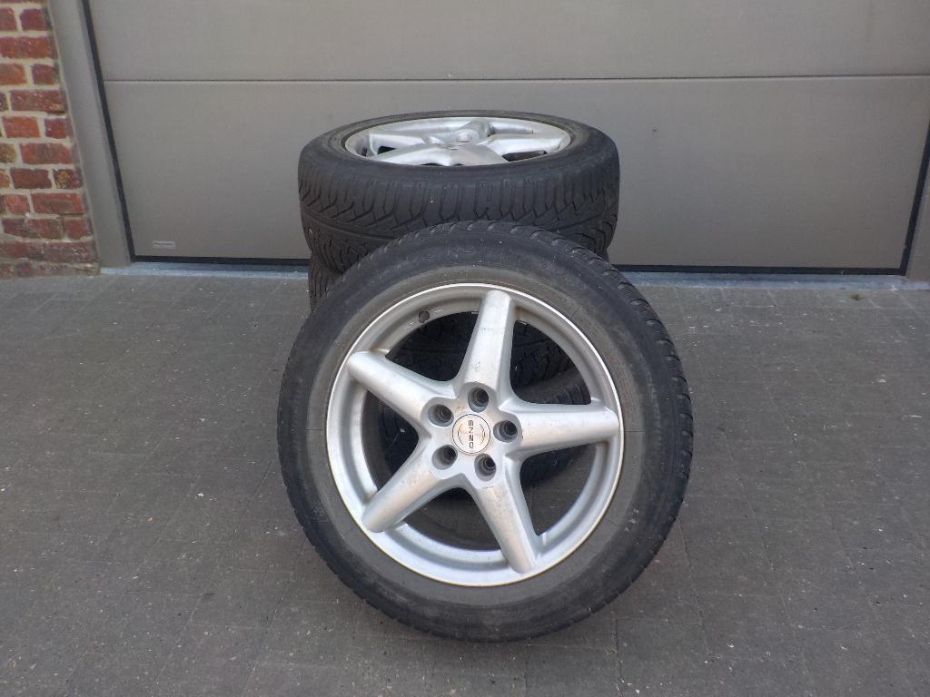 4 banden + velgen Nissan Qashqai  215/60 R17 96H, Enlèvement, Pneu(s)