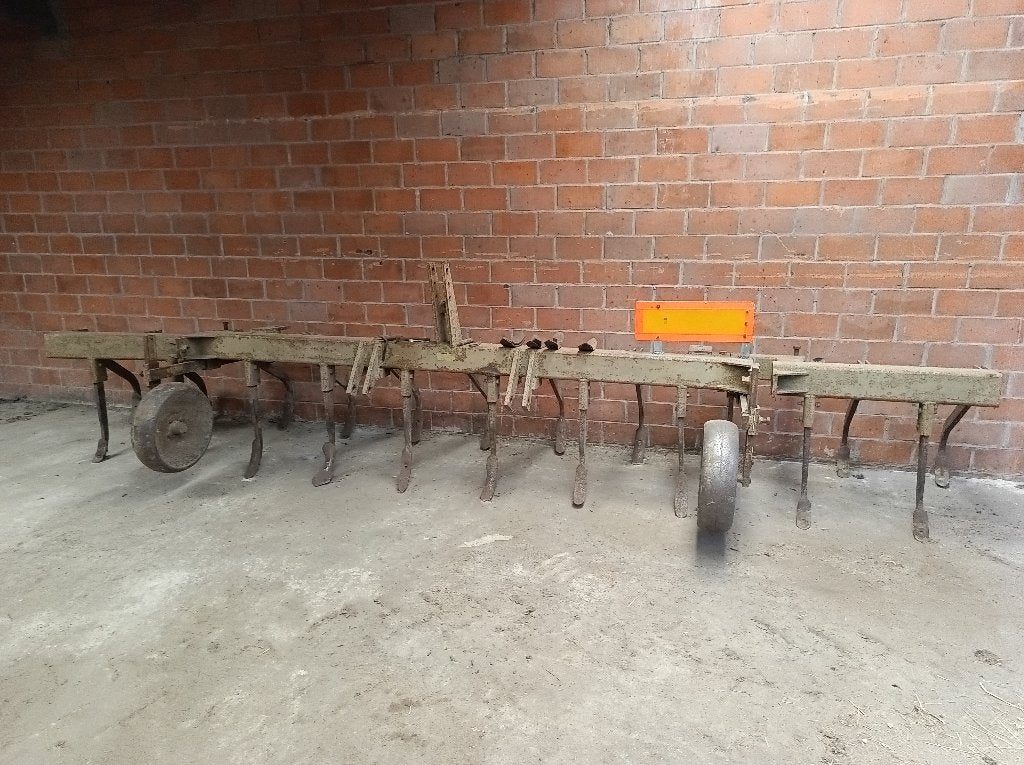 Vaste tand cultivator, Ophalen
