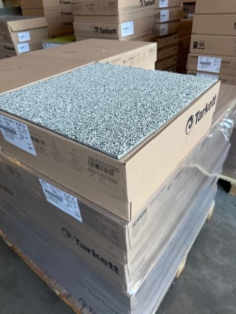 Nouveaux carreaux de moquette Desso 50x50 — Prix compétitif, Enlèvement, Neuf, Crème, Dalles de Moquette