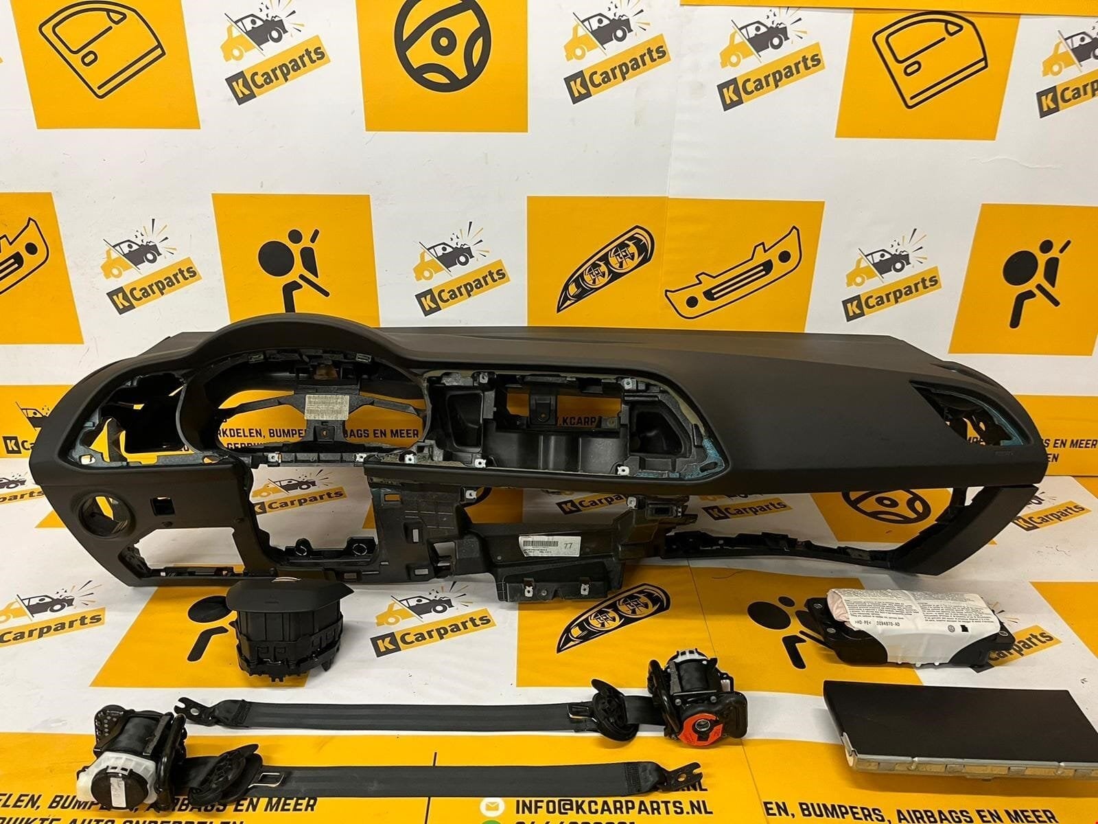 Airbagset Seat Leon 5F III 2012 tot 2021 compleet Dashboard, Info@fabrikant.eu, Fabrikantstraat 1
1000 AA  Amsterdam, NL, Seat