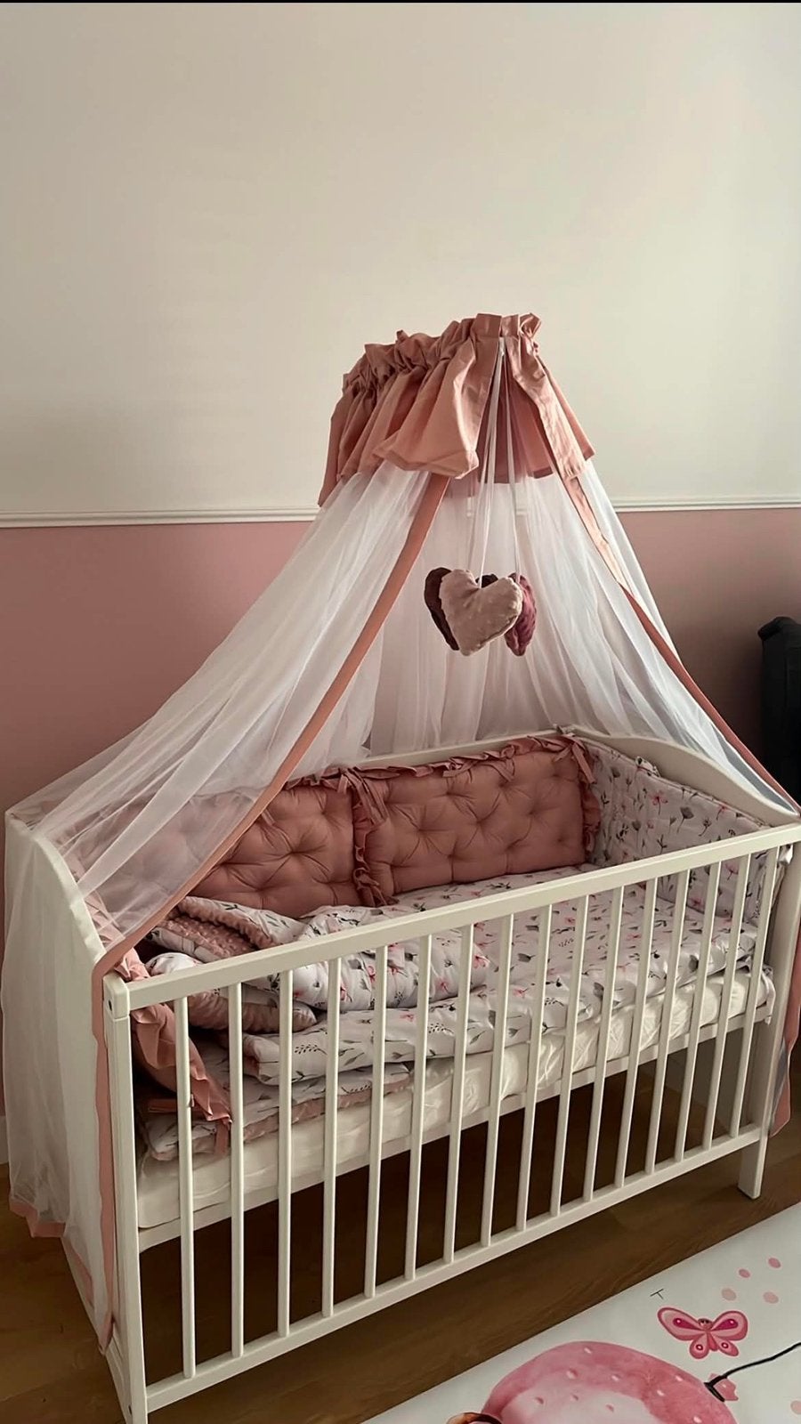 Babybedje met matras, Kinderen en Baby's, Kinderkamer | Complete kinderkamers, Ophalen, Zo goed als nieuw