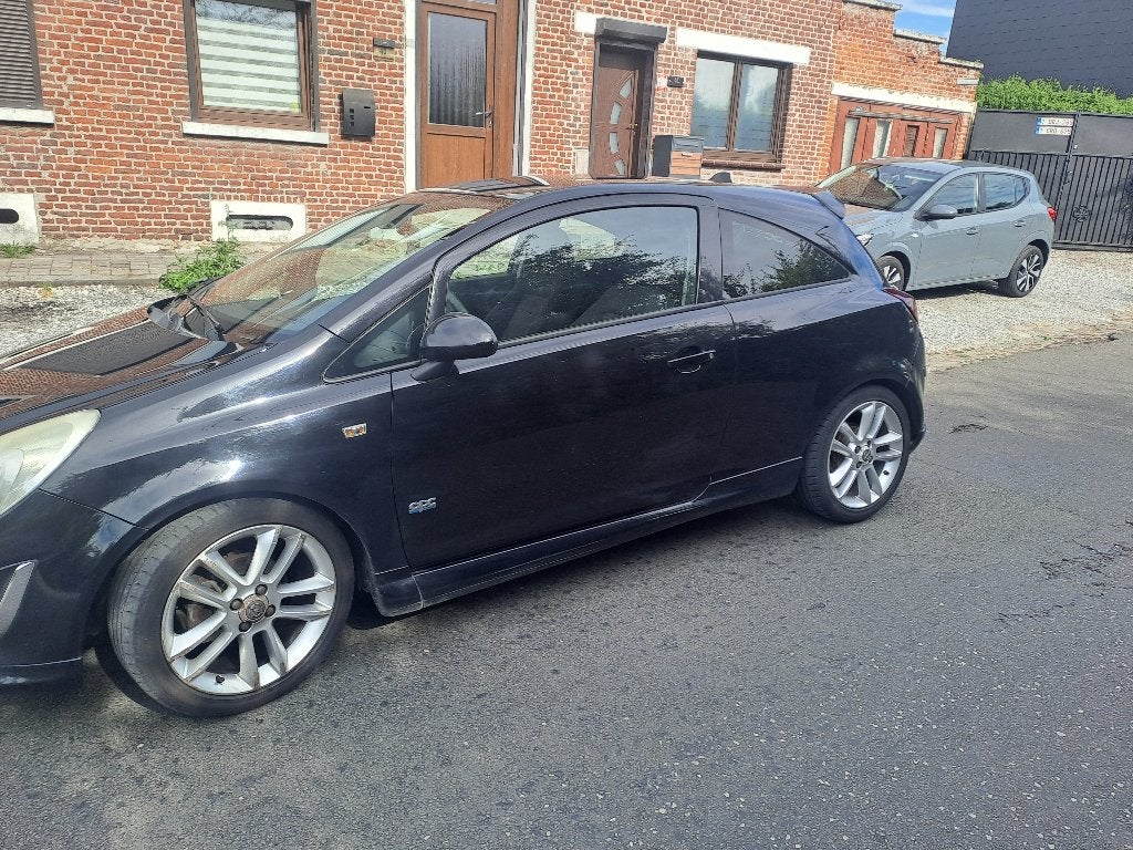 Opel corsa, Autos, Achat, 1350 kg, Boîte manuelle, Bleu