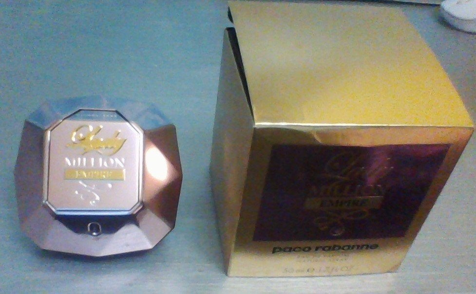eau de parfum lady million empire 50 ml, Verzamelen, Parfumverzamelingen, Ophalen, Zo goed als nieuw, Parfumfles
