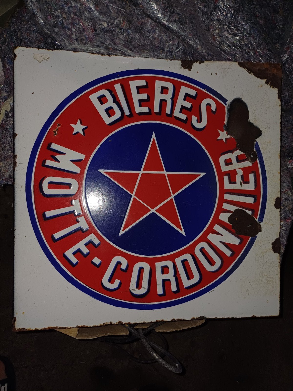 plaque émaillée bières motte cordonnier, Enlèvement