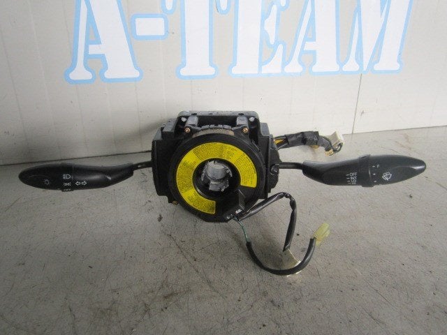 COMBISCHAKELAAR STUUR Hyundai Coupe (|93410027100|), Auto-onderdelen, Hyundai Motor Deutschland GmbH, Gebruikt, Kaiserleipromenade 5
63067  Offenbach am Main, DE