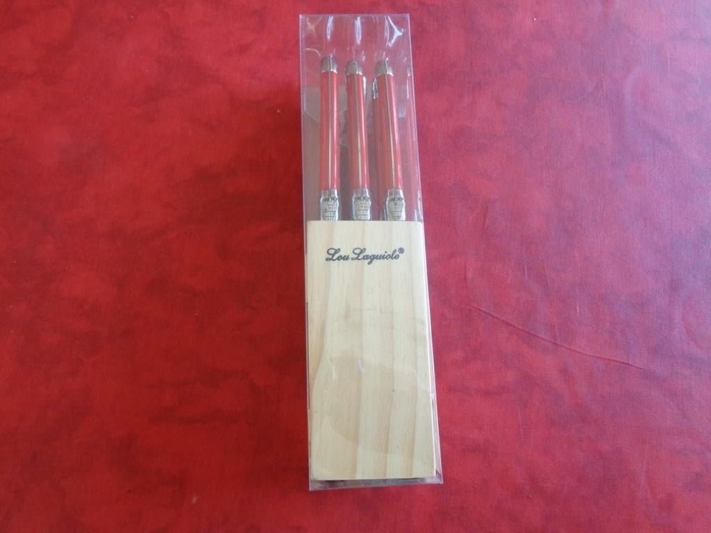 LAGUIOLE - Lou - Bloc 6 couteaux à steak rouges, Envoi, Neuf, Autres matériaux, Couverts en vrac