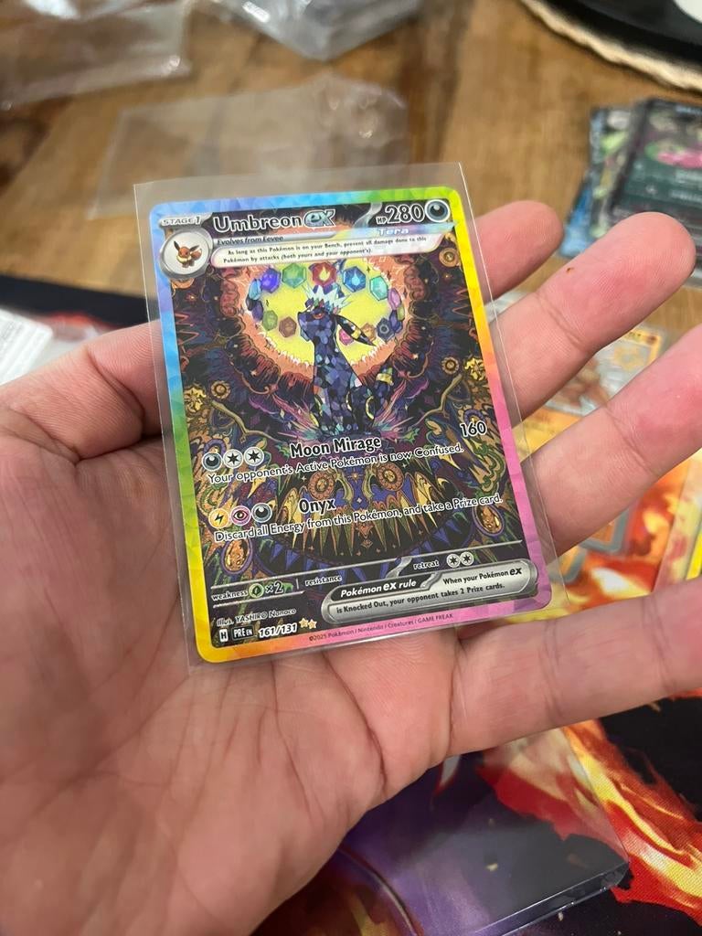 Umbreon 161 prismatic evolutions chase, Ophalen of Verzenden, Zo goed als nieuw