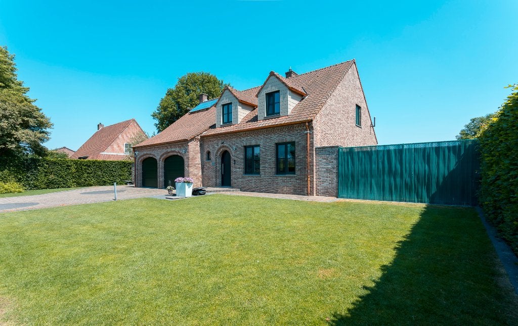 TE KOOP: Villa op perceel van 20a in Bocholt (Kaulille), Immo, Bocholt, Vrijstaande woning, Provincie Limburg, 1500 m² of meer