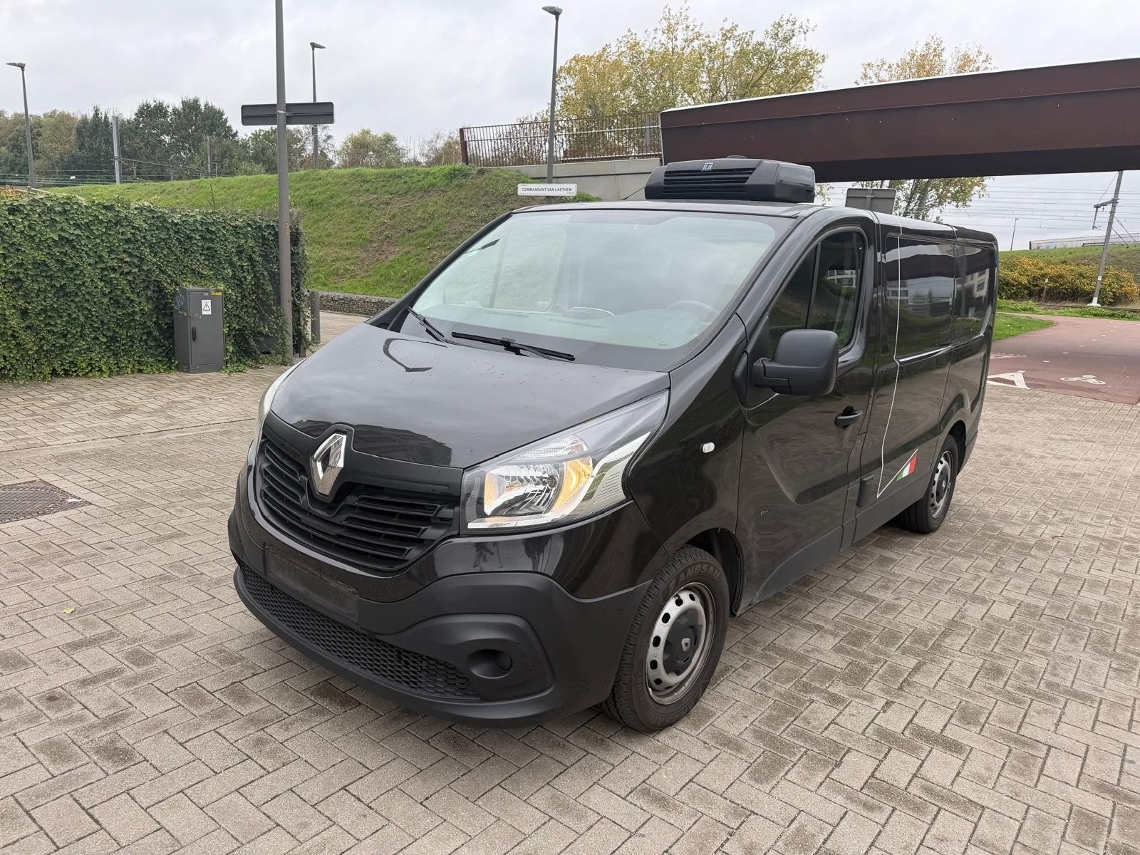 KOELWAGEN RENAULT TRAFIC 1.6 TDCI 2017 266000KM AIRCO EURO6B, Voorwielaandrijving, 4 deurs, Stof, Euro 6