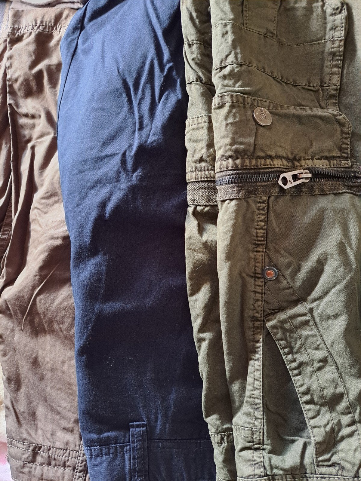 Heren short maat 44. D blauw en kaki. Samen met t-shirt larg, Ophalen, Blauw