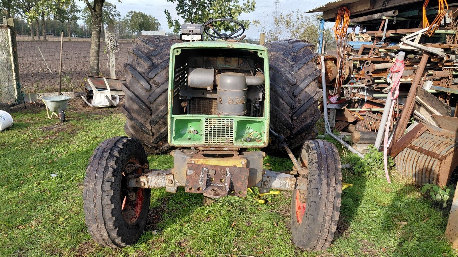 FENDT 103 de moter zit vast dus hij is voor onderdelen, Ophalen of Verzenden