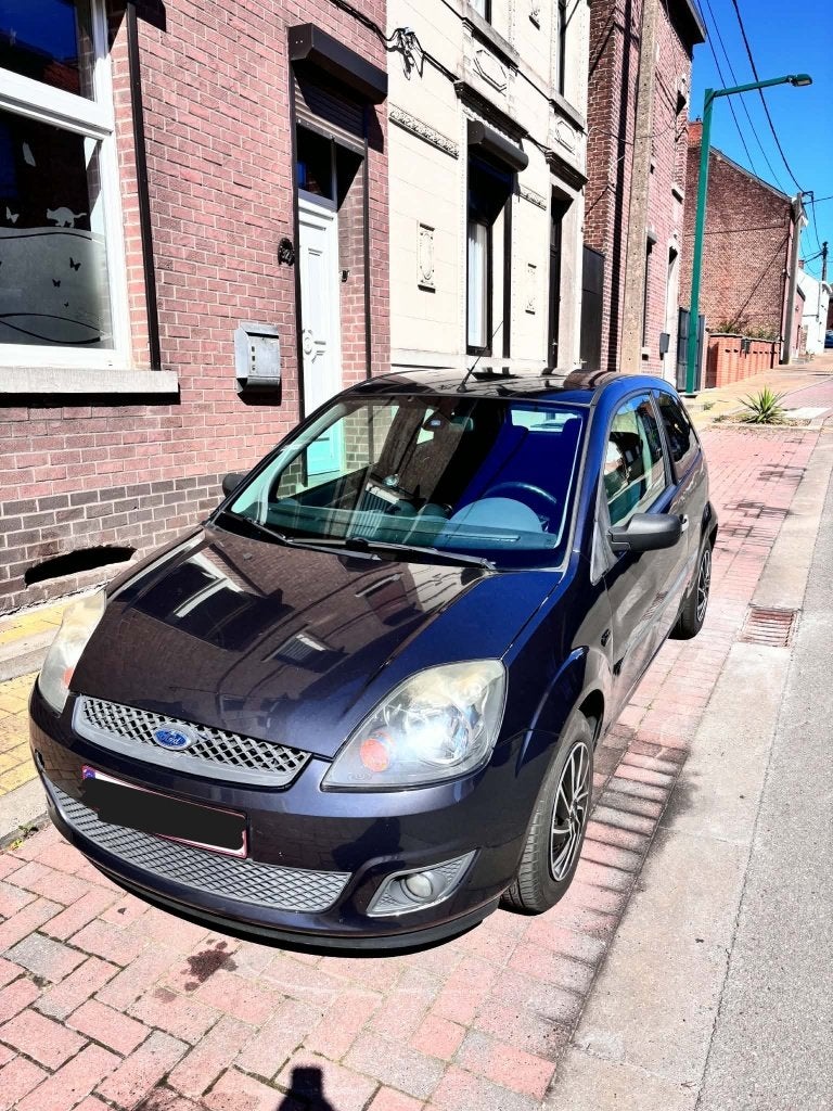 Ford Fiesta 1.4 TDCI 68ch – 136 134 – Entretien suivi, Achat, 50 kW, Entretenue par le concessionnaire, Particulier