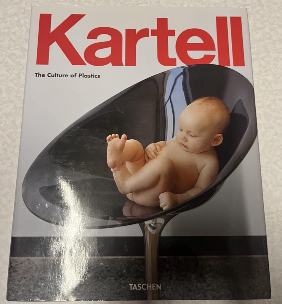 Boek: Kartell The Culture of Plastics., Fotografie algemeen, Taschen, Ophalen of Verzenden, Zo goed als nieuw