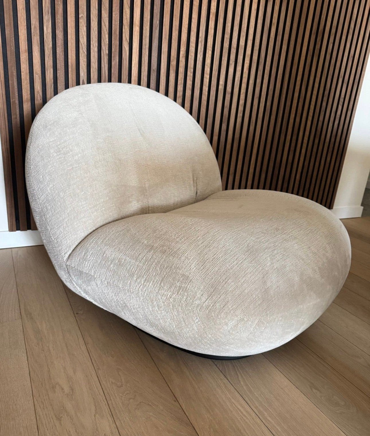 Gubi Pacha fauteuil in luxe Chenille stof, Ophalen, Nieuw, Design