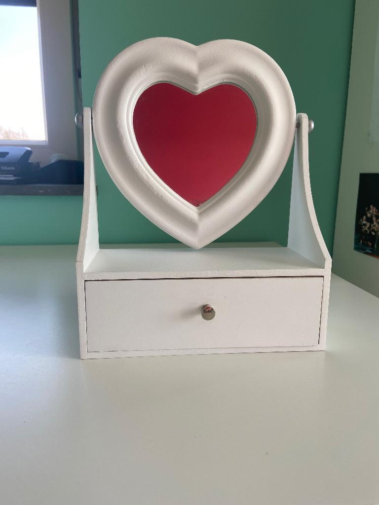 Petite coiffeuse, Enlèvement, Comme neuf