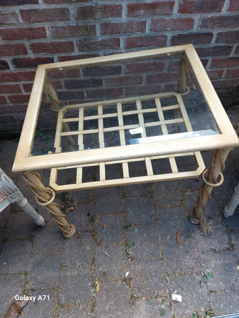 Tafel in de woonkamer, Huis en Inrichting, Tafels | Salontafels, Ophalen, Gebruikt, Vierkant, Glas