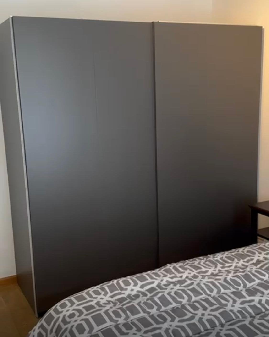 Armoire ikea a liquider utilise 7 mois par un etudiant, Enlèvement, Comme neuf, 200 cm ou plus