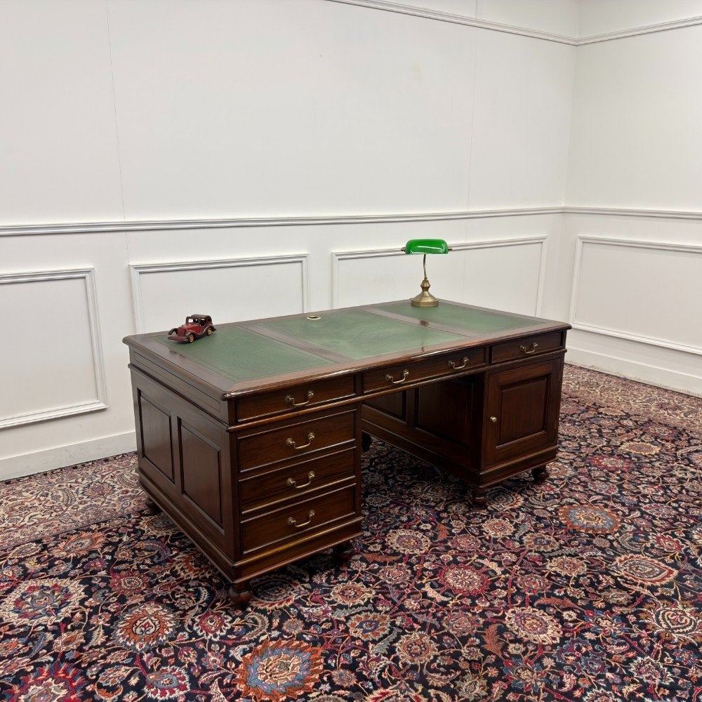 Groot Klassiek Engels Chesterfield Bureau, Enlèvement