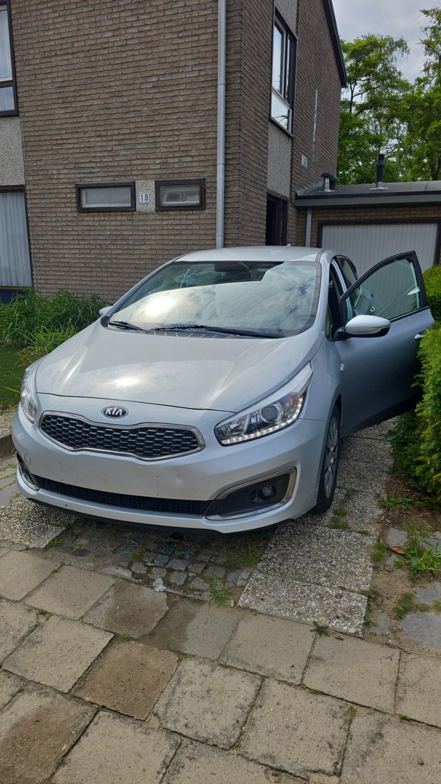 Kia ceed 1.6 2017 euro 6, Autos, Kia, Capteur de lumière, Argent ou Gris, Euro 6, Boîte manuelle