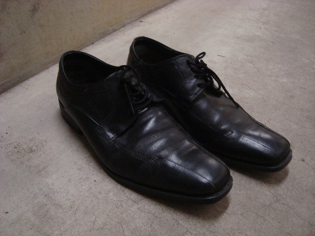 chaussures cuir noir Bugatti homme P42, Vêtements | Hommes, Chaussures, Bugatti, Chaussures à lacets, Enlèvement, Porté