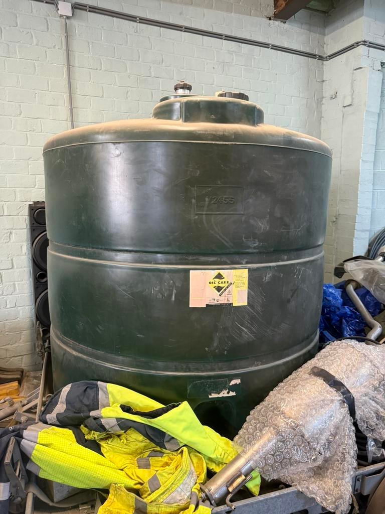 Mazouttank 2500L, Ophalen of Verzenden, Zo goed als nieuw