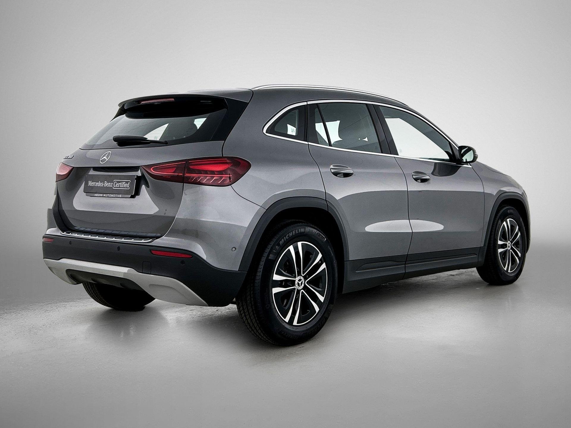 Mercedes-Benz GLA-klasse GLA 180 Essential Line | Verwarmde, Autos, 100 kW, Achat, Entreprise, Entretenue par le concessionnaire