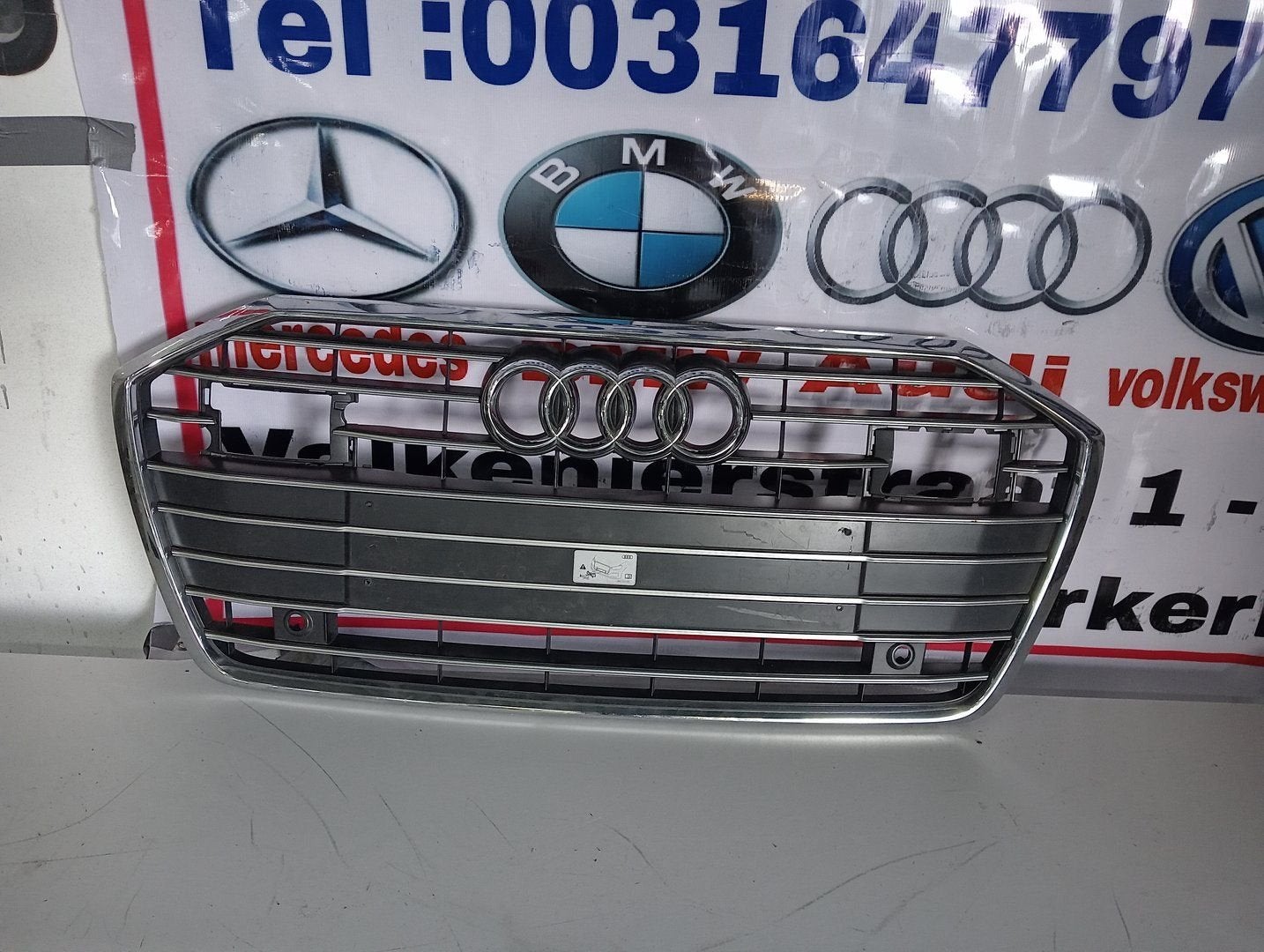 Audi A6 Grille Met PDC 4K0853651, Gebruikt, -, -, -
