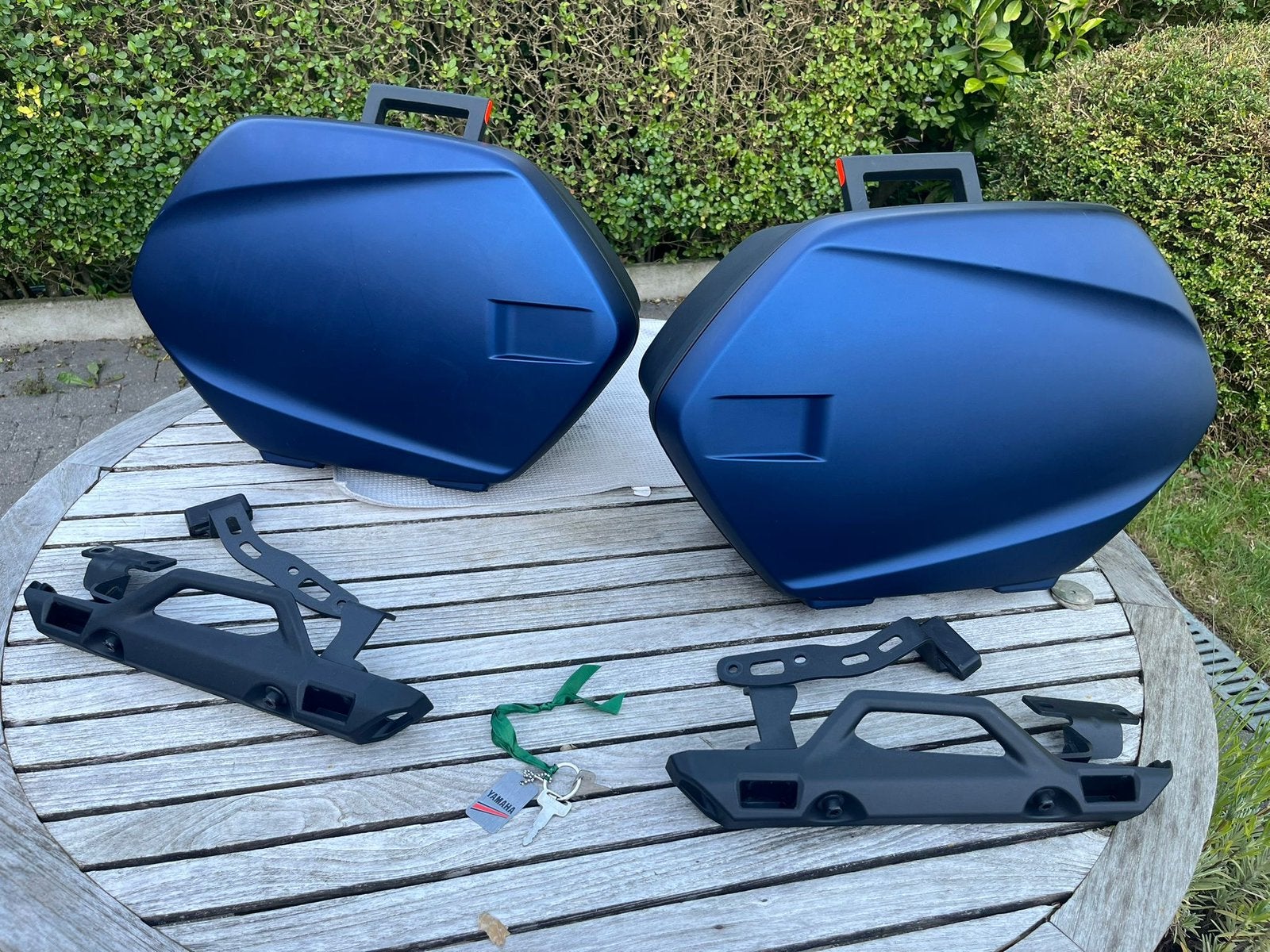 Valises latérales Yamaha Touring 20 litres, Motos, Accessoires | Valises & Sacs, Enlèvement ou Envoi, Comme neuf