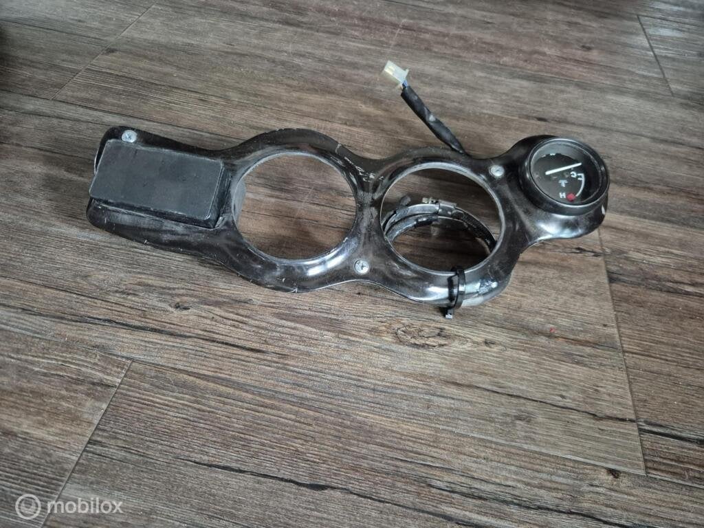 Dashboard dashboardbehuizing temperatuurmeter Squalo project, Motoren, Onderdelen | Ducati, Gebruikt, Factorystore.service@ducati.com