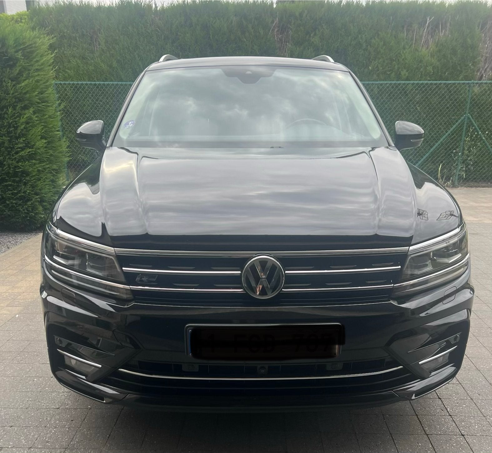 VW Tiguan R-Line 4x4 DSG, Autos, Cuir, Achat, Noir, 5 portes