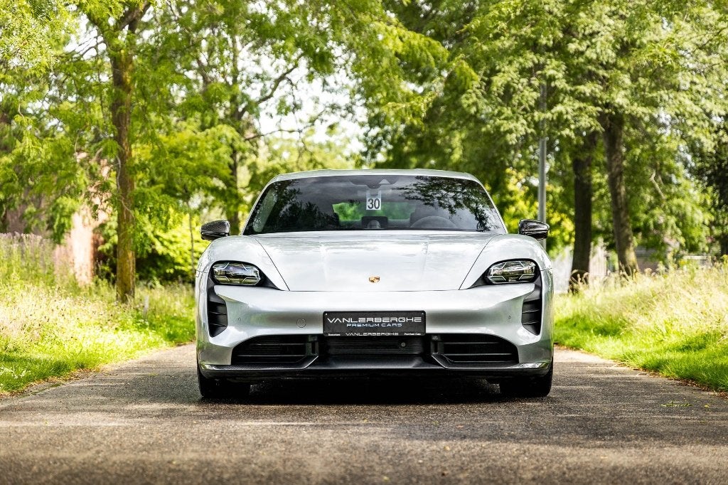 Porsche Taycan Turbo S * Sportdesign Carbon * Ceramic Brake, Autos, Argent ou Gris, Achat, Entreprise, Noir
