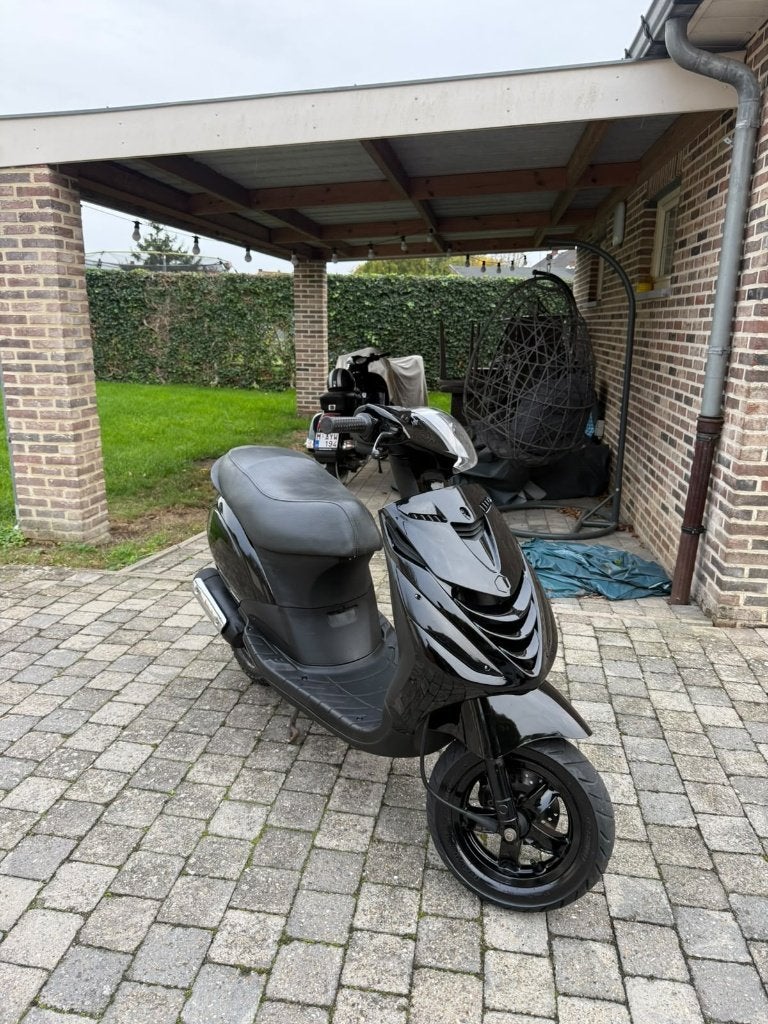 Piaggio Zip B Classe 2 temps, Vélos & Vélomoteurs, Zip, Comme neuf, Classe B (45 km/h), Enlèvement