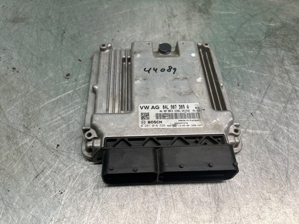 CALCULATEUR MOTEUR ECU Volkswagen Golf VII (AUA), Volkswagen, Volkswagen AG, Utilisé, Kundenbetreuung@volkswagen.de