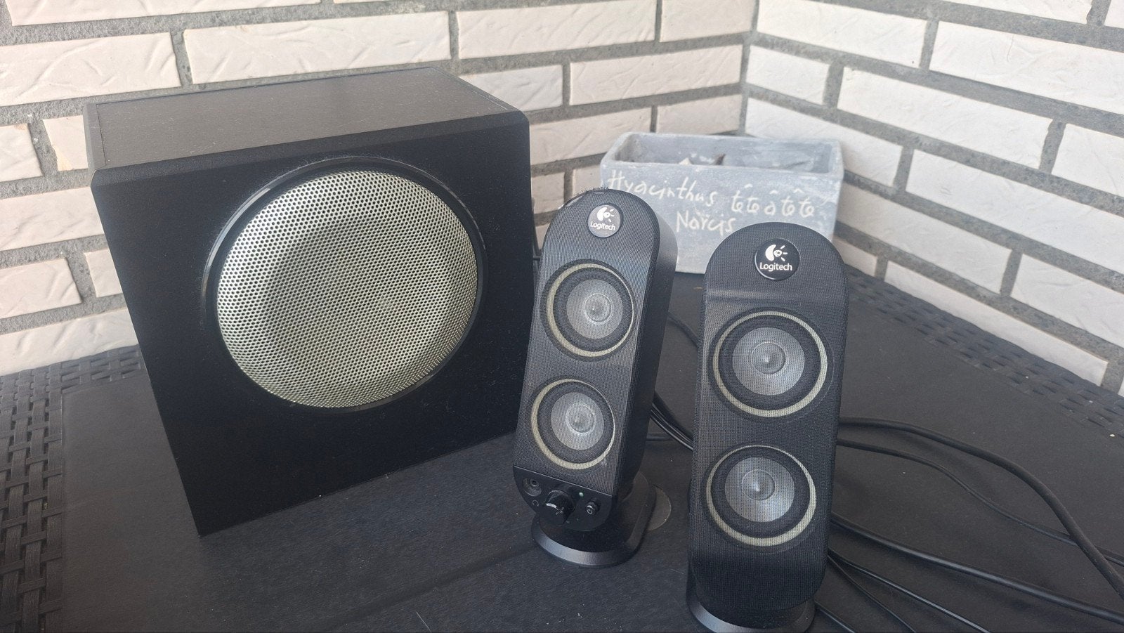 Logitech geluidsysteem voor computer of tv, Computers en Software, Ophalen, Gebruikt, Logitech