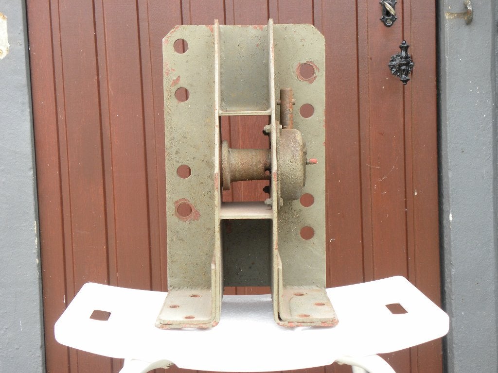 Treuil porte roue (jante) de secours pour camion ou benne, Enlèvement, Camion